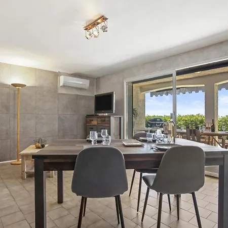 Rez De Jardin Vue