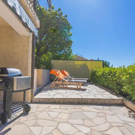 Appartamento Rez De Jardin Vue *