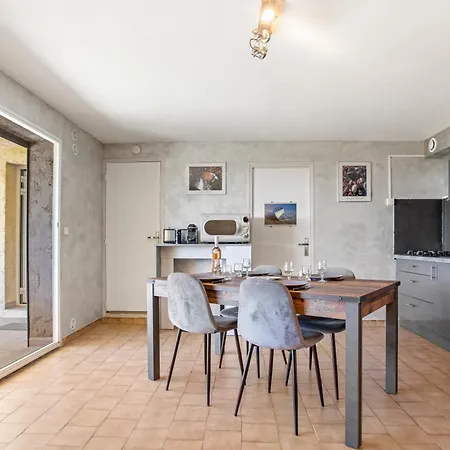 Rez De Jardin Vue Apartment *